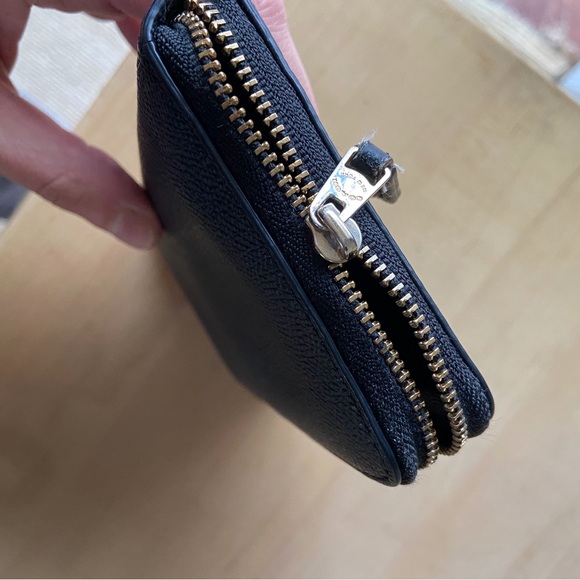 COACH Classic Black Leather Rectangular Wallet - Picture 6 of 7